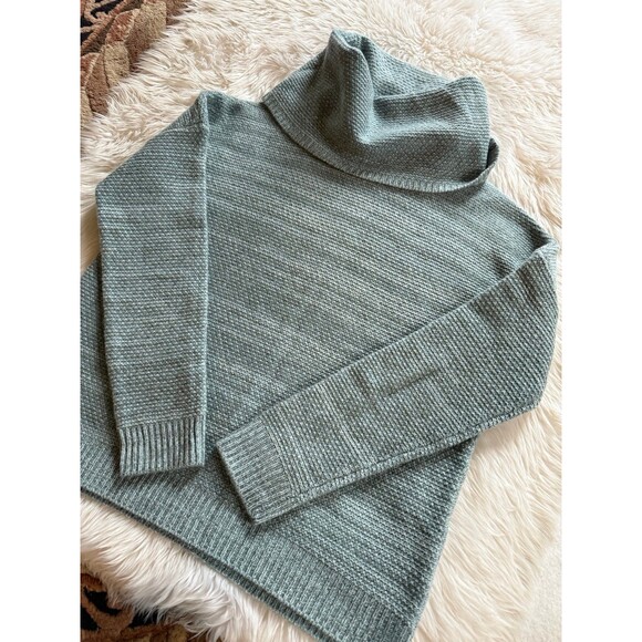 Garnet Hill cashmere sweater - Picture 6 of 12